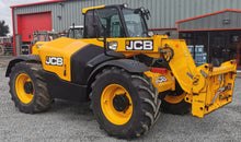 Load image into Gallery viewer, 2018 JCB 526-56 AGRI PLUS